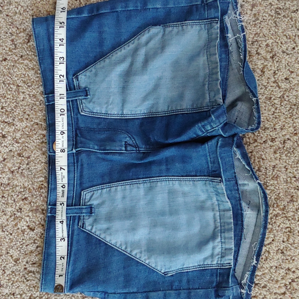 7 FOR ALL MANKIND DENIM SHORTS - Picture 5 of 13